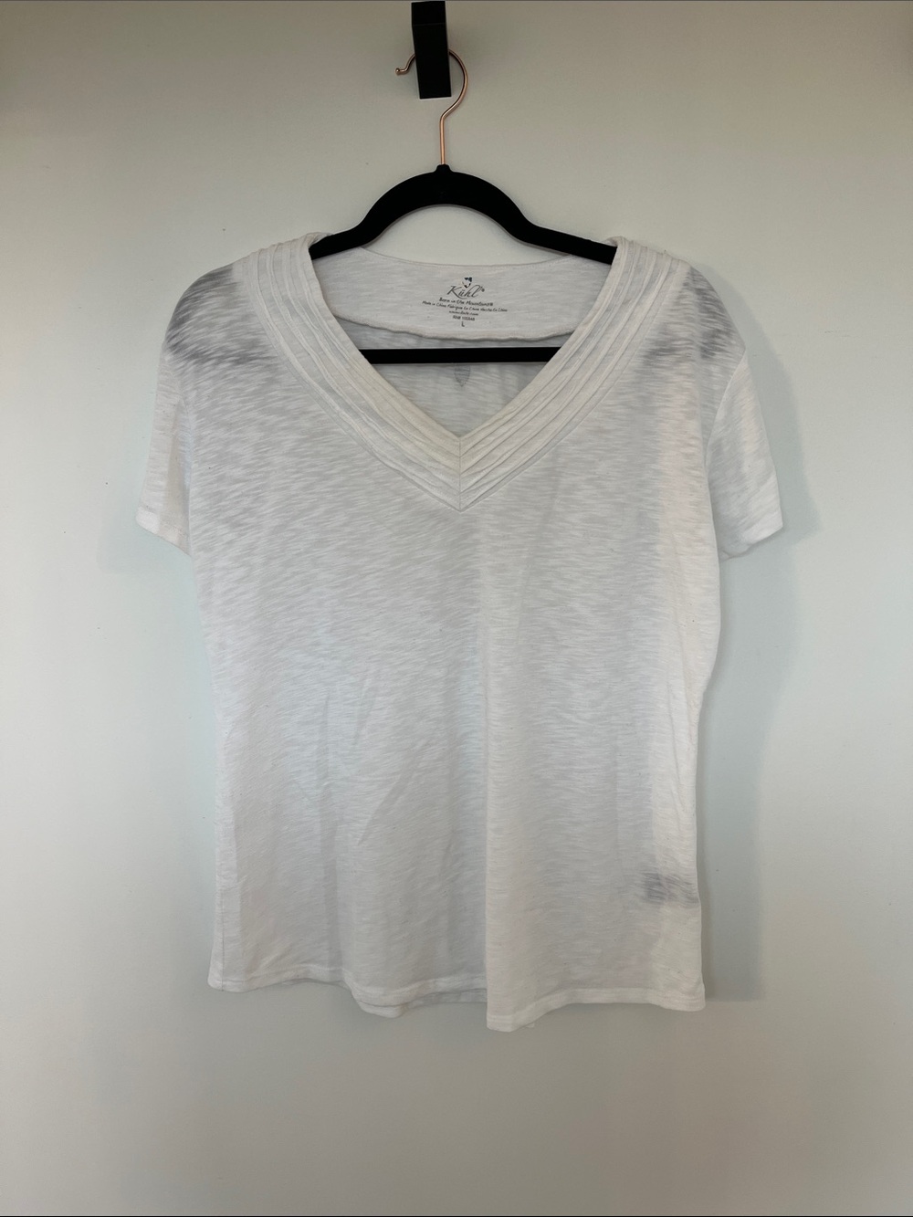 Kuhl White V-Neck Short Sleeve Tee